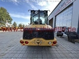 CATERPILLAR 907M front loader