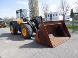 KOMATSU WA320PZ-6 front loader