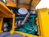 VOLVO L220 front loader