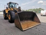 VOLVO L220H front loader