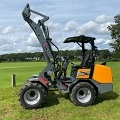 GIANT G2700 HD+ front loader