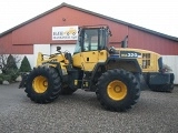 KOMATSU WA320-5 front loader