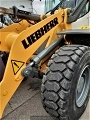 LIEBHERR L 524 front loader