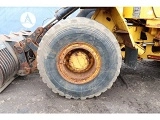 VOLVO L 120 front loader