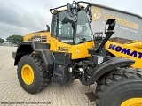 KOMATSU WA320-8E0 front loader