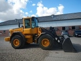 VOLVO L 70 E front loader