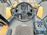 CATERPILLAR 972K front loader