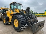 VOLVO L180G front loader