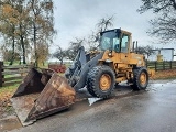 VOLVO L 90 front loader