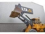 VOLVO L 90 front loader