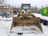 VOLVO L 90 front loader