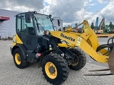 KOMATSU WA70-5 front loader