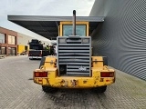 VOLVO L 90 B front loader