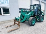 CATERPILLAR 908M front loader