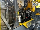 KOMATSU WA380-7 front loader