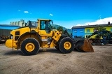 VOLVO L180H front loader