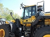 KOMATSU WA470-8E0 front loader