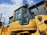 VOLVO L220G front loader