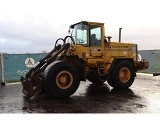 VOLVO L 120 front loader