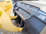 KOMATSU WA90-6 front loader