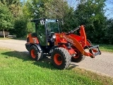 KUBOTA R090 front loader