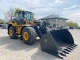 JOHN-DEERE 744 K front loader