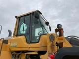 VOLVO L220G front loader