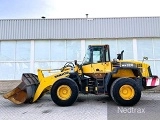 KOMATSU WA320-5 front loader