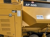 CATERPILLAR AP600 wheeled asphalt placer