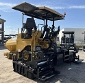 CATERPILLAR AP500F wheeled asphalt placer