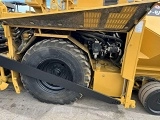 CATERPILLAR AP600 wheeled asphalt placer