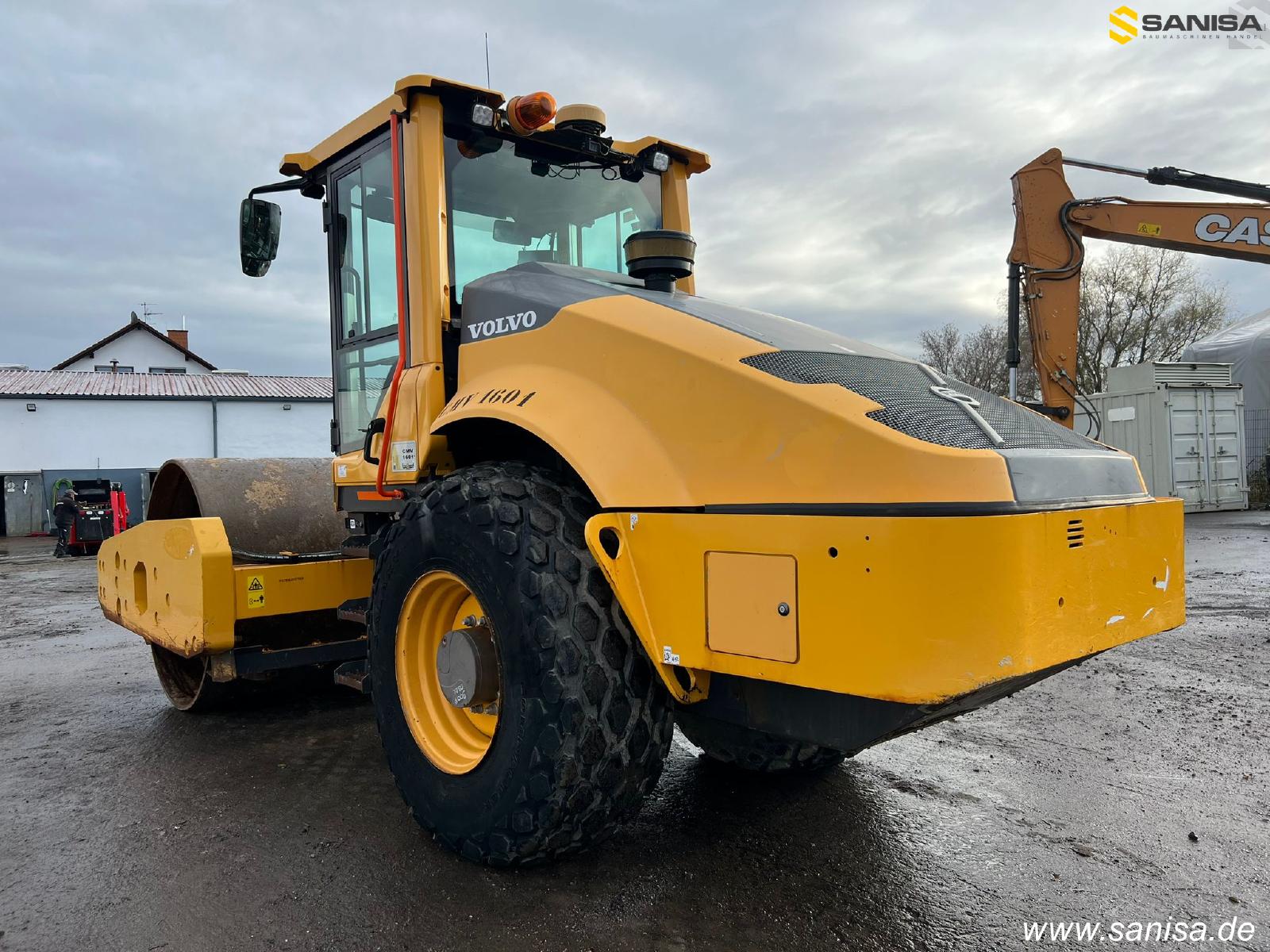 VOLVO SD160B road roller (combined)