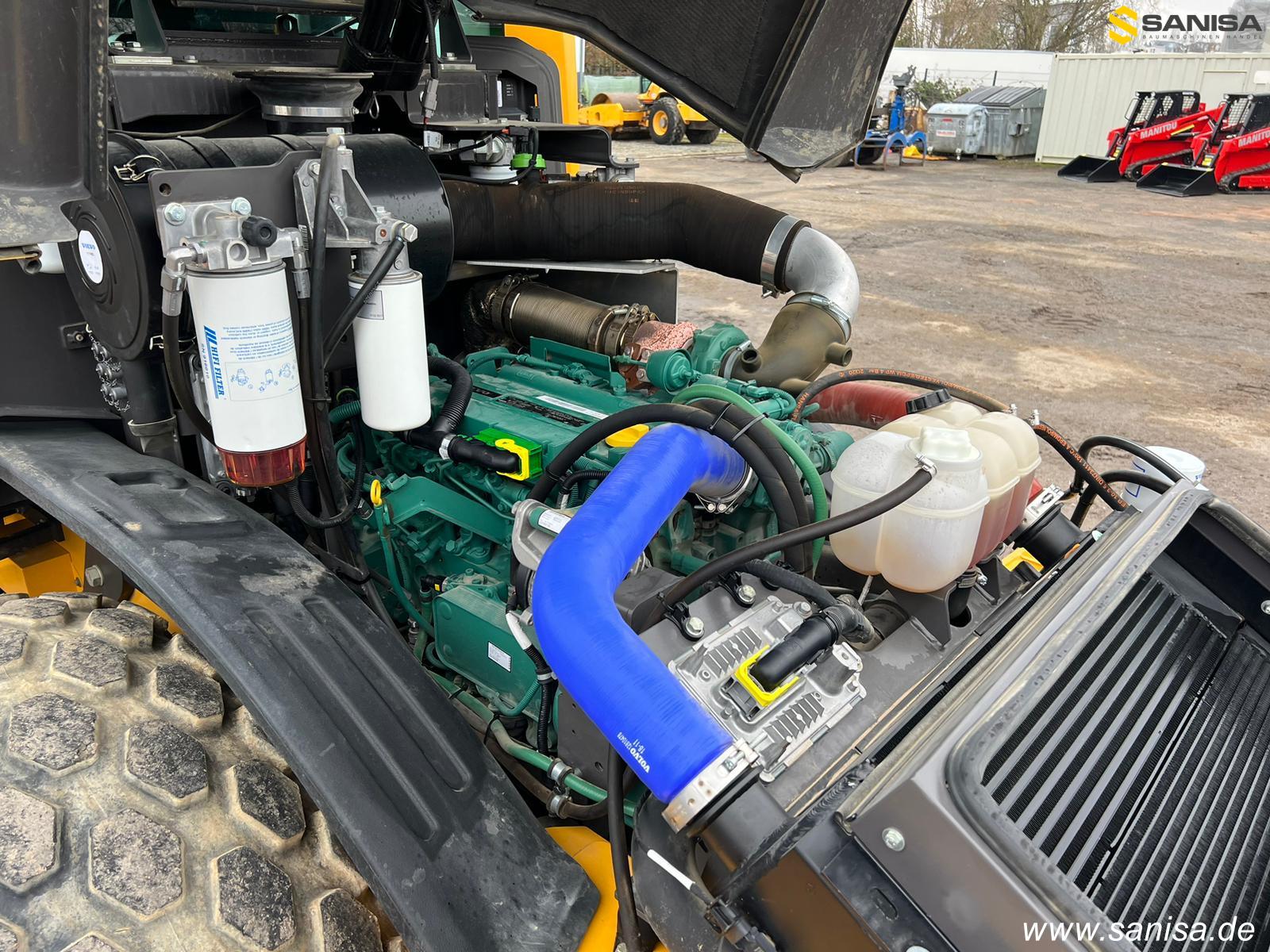 VOLVO SD160B road roller (combined)