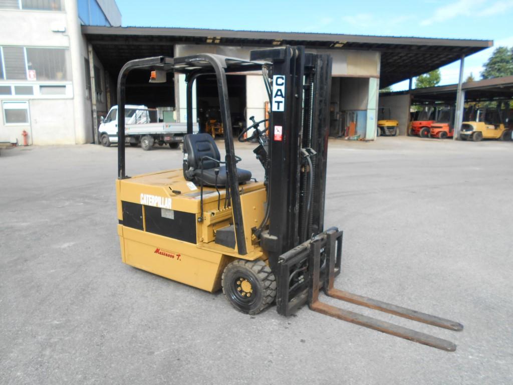 CATERPILLAR F 35 Forklift Used 1996 Price 7320 EUR Electricity 125973 CATERPILLAR F 35 Forklift Used 1996 Price 7320 EUR Electricity 125973