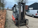 LINDE E30 forklift