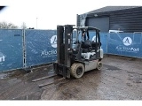 NISSAN UD 02 A 25 PQ forklift