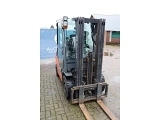 TOYOTA 02-8 FDF 25 forklift