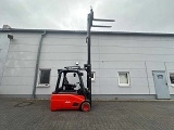 LINDE E20L forklift