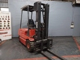 LINDE E 25 forklift