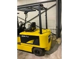 HYUNDAI 32 B 7 forklift