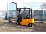 JUNGHEINRICH EFG 320 forklift