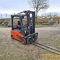 LINDE E 20 forklift