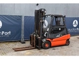 LINDE E30 forklift