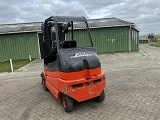 LINDE E30 forklift