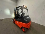 LINDE E 25 forklift