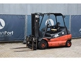 LINDE E30 forklift