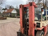 NISSAN BF 03 A 35 U forklift