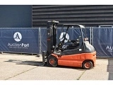 LINDE E30 forklift