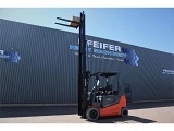 TOYOTA FBM 30 forklift