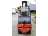 LINDE E30 forklift